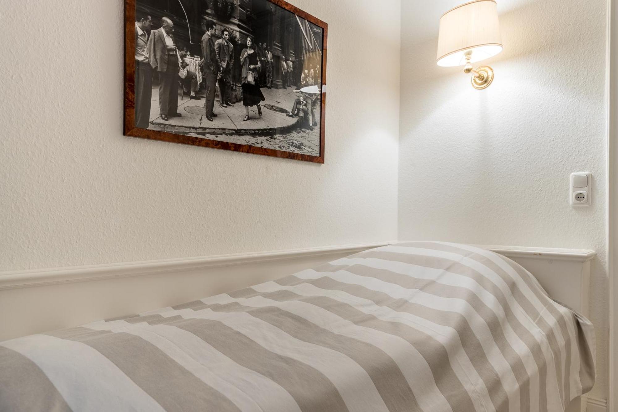 Apartment Moers *